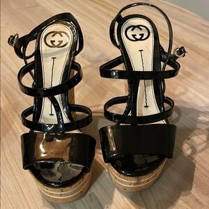 Gucci Black Platform Shoes with Glossy Straps